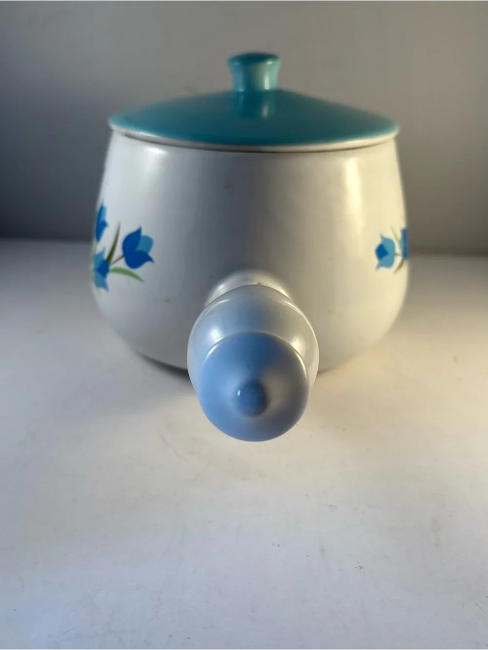 Vintage Pennsbury Pottery Blue Tulip Stoneware Lidded Saucepan Pot 700 MCM